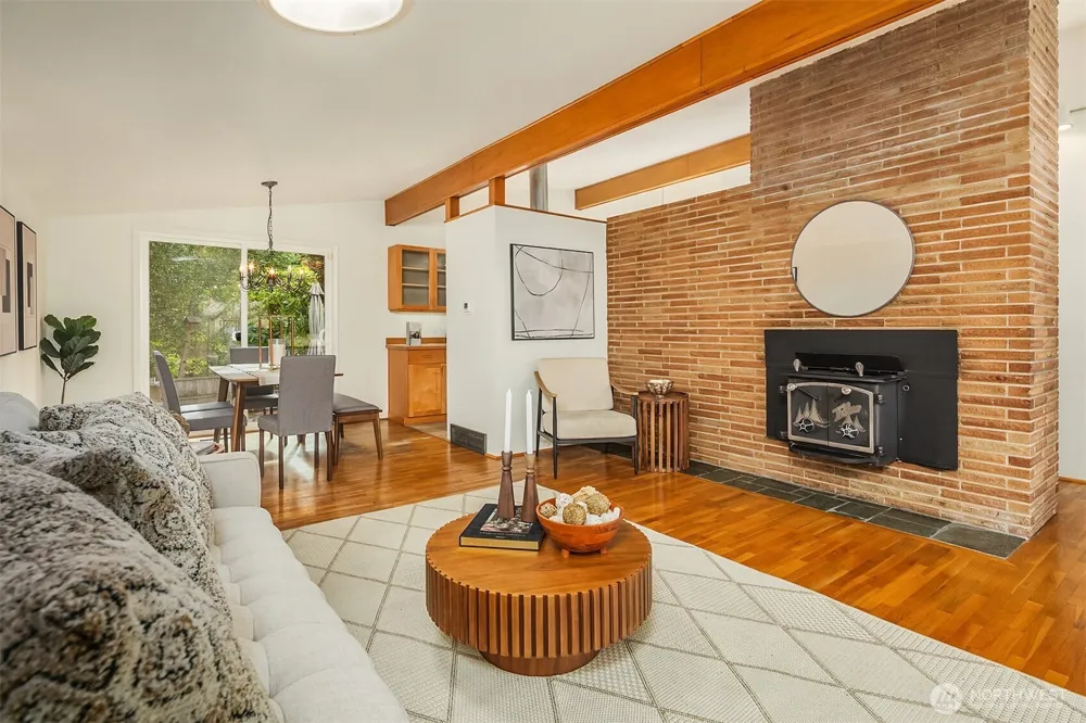 8124 213th Street SW Edmonds, WA 98026