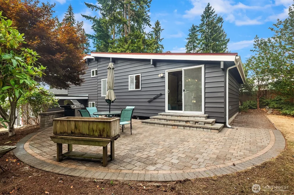 8124 213th Street SW Edmonds, WA 98026