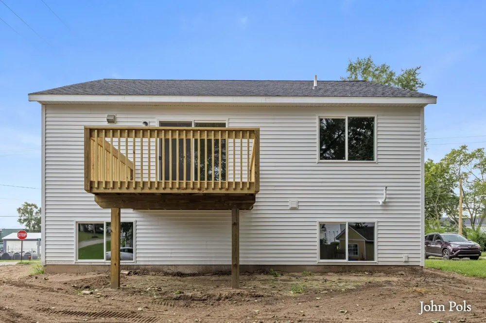222 E Ellis Avenue Belding City, MI 48809