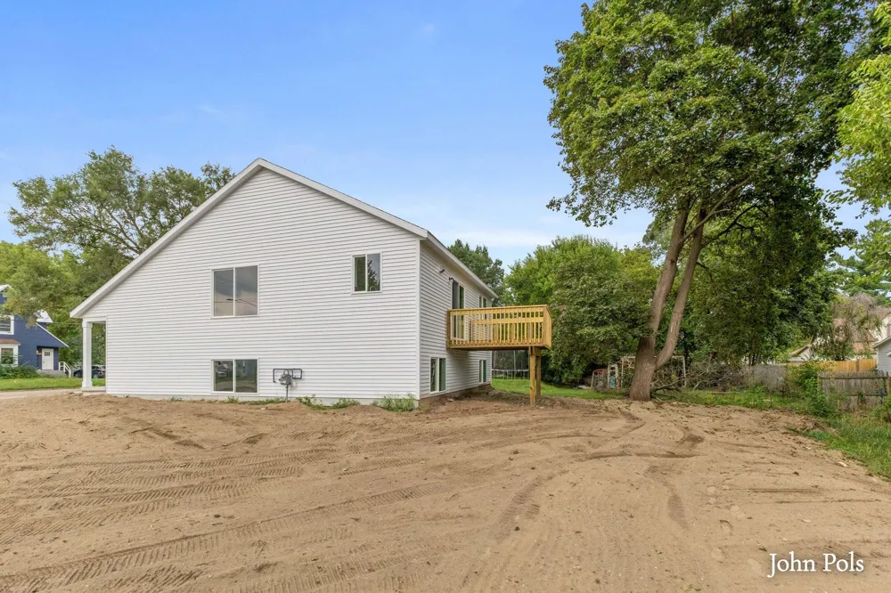 222 E Ellis Avenue Belding City, MI 48809