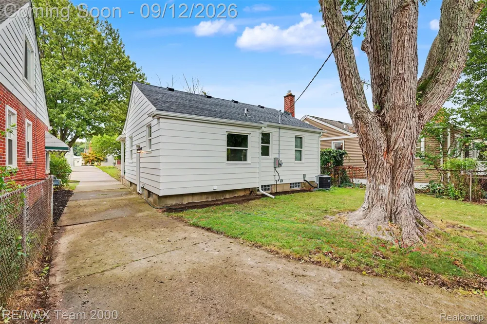 3446 Dudley Street Dearborn City, MI 48124