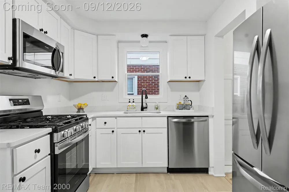 3446 Dudley Street Dearborn City, MI 48124