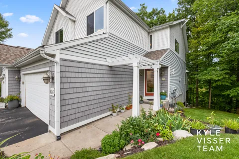 816 Pinnacle Run Drive SE #21