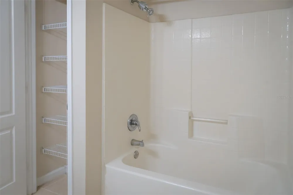12102 POPPY FIELD LANE #106 Orlando, FL 32837