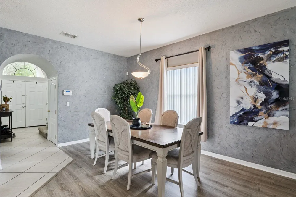 2675 DOVER GLEN CIRCLE Orlando, FL 32828
