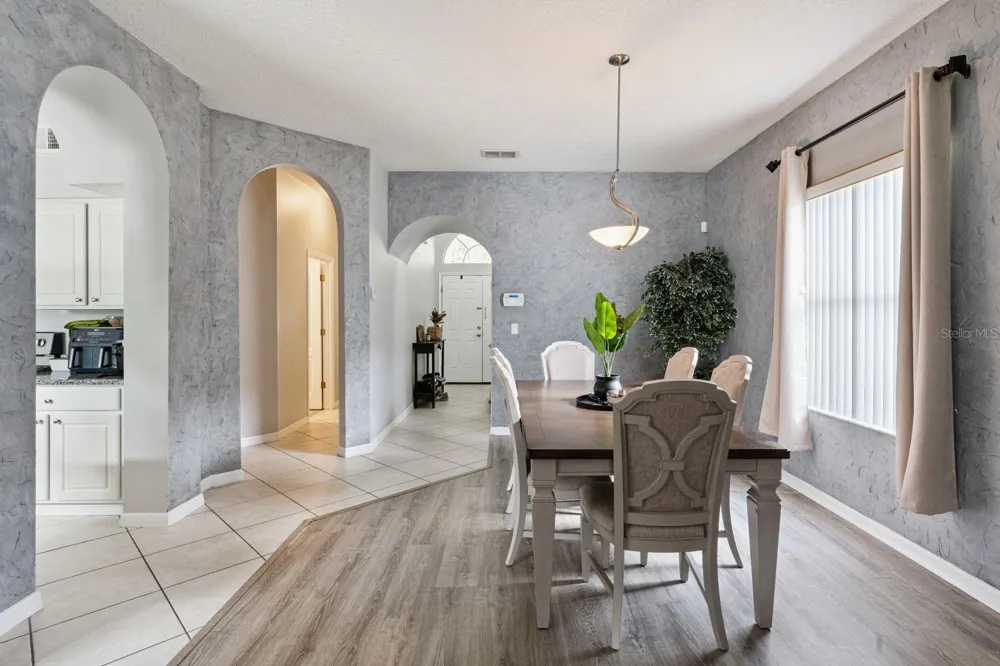 2675 DOVER GLEN CIRCLE Orlando, FL 32828