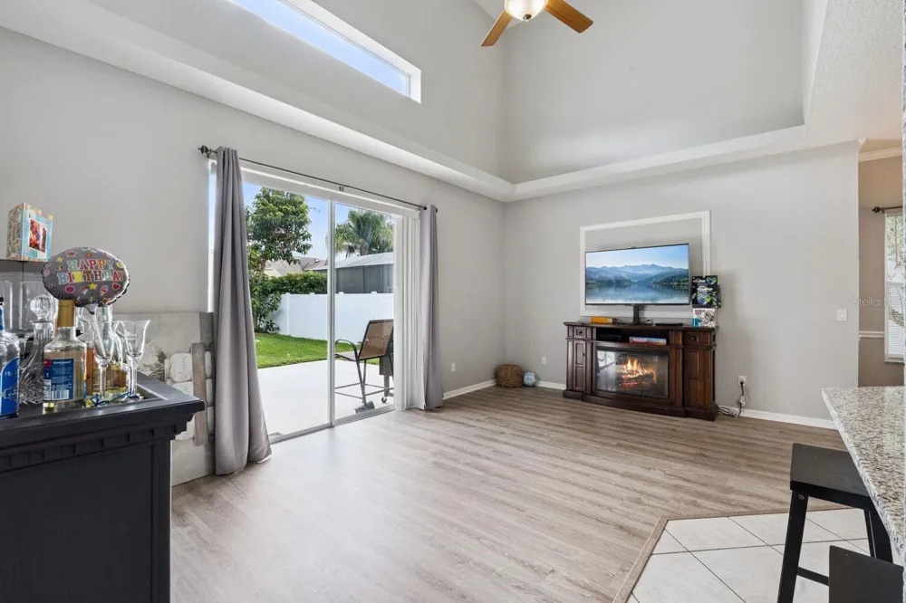 2675 DOVER GLEN CIRCLE Orlando, FL 32828