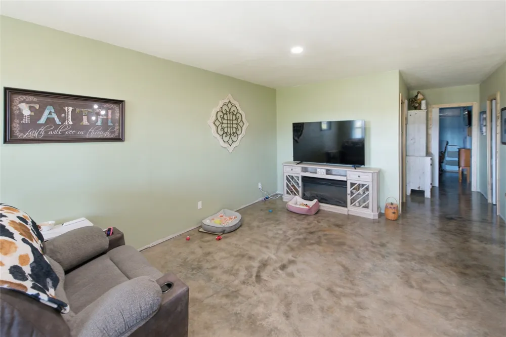 102 Hcr 2116 Whitney, TX 76692