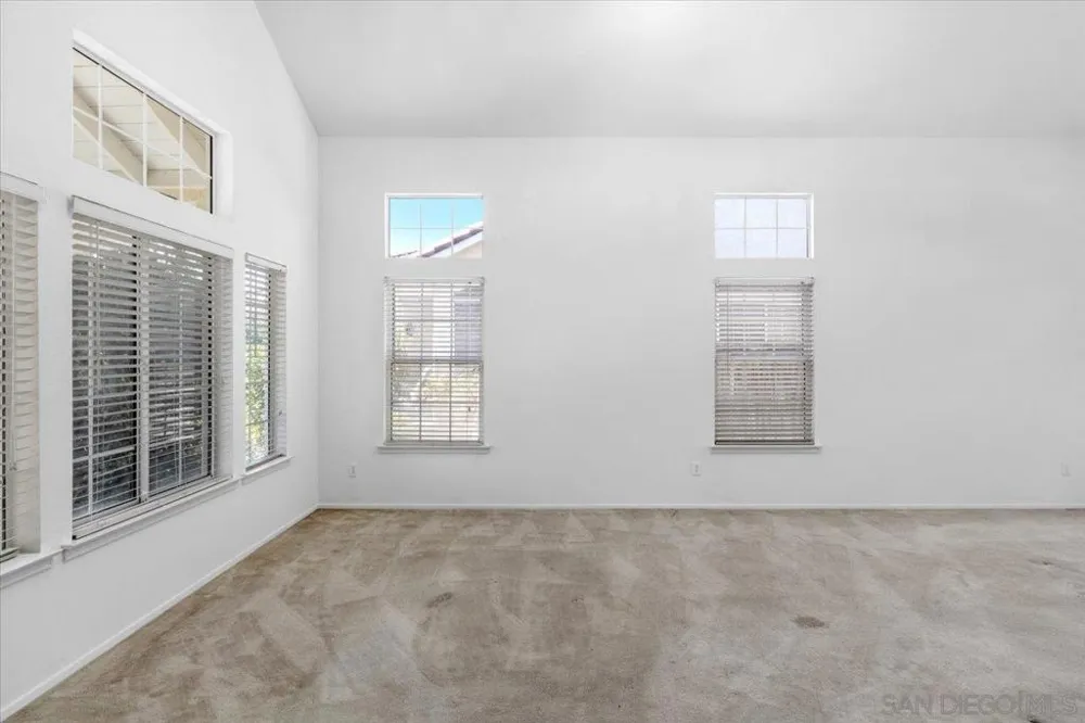 32158 Camino Seneco Temecula, CA 92592