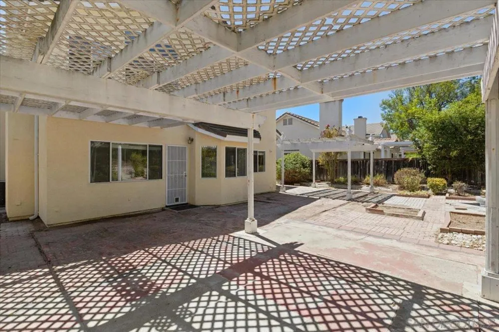 32158 Camino Seneco Temecula, CA 92592