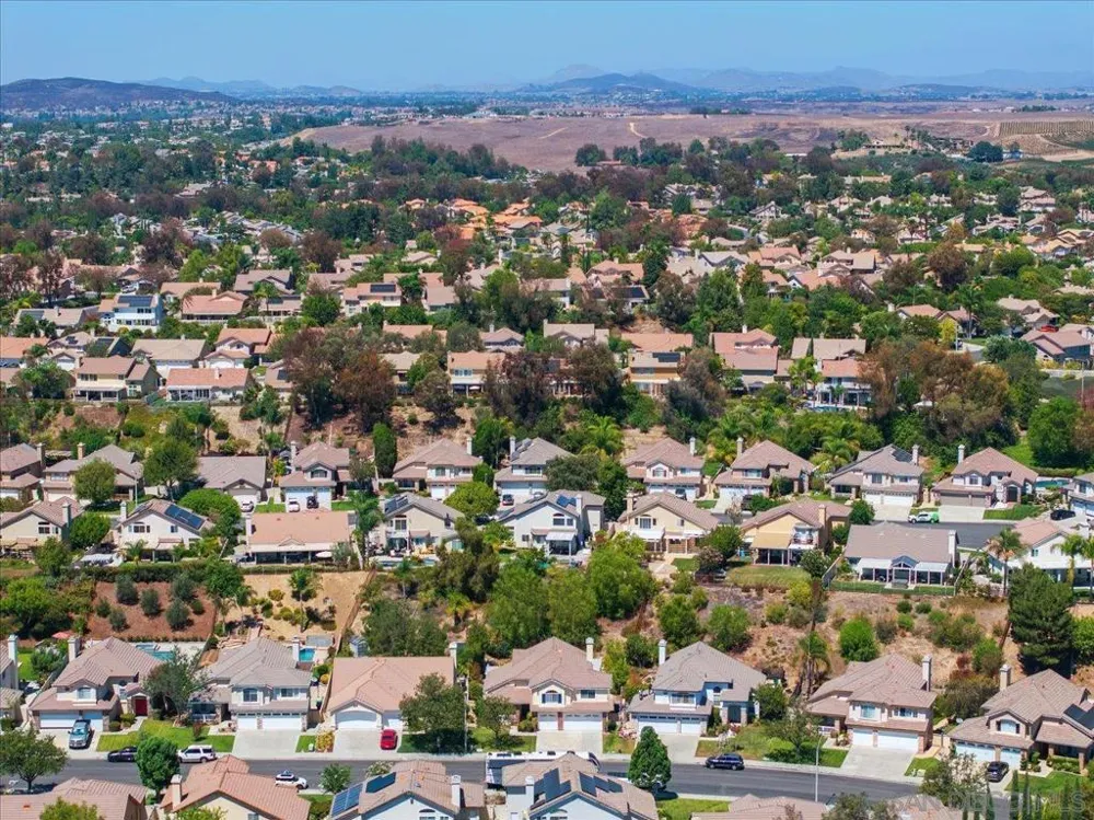 32158 Camino Seneco Temecula, CA 92592
