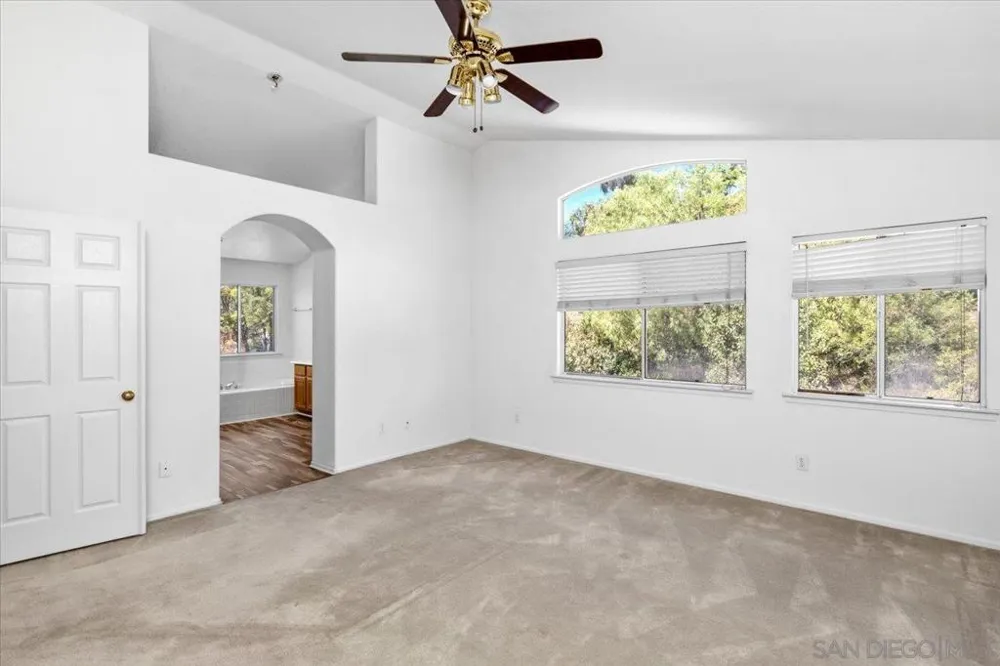 32158 Camino Seneco Temecula, CA 92592