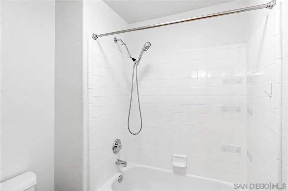 32158 Camino Seneco Temecula, CA 92592