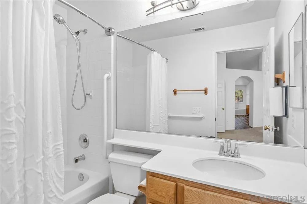 32158 Camino Seneco Temecula, CA 92592
