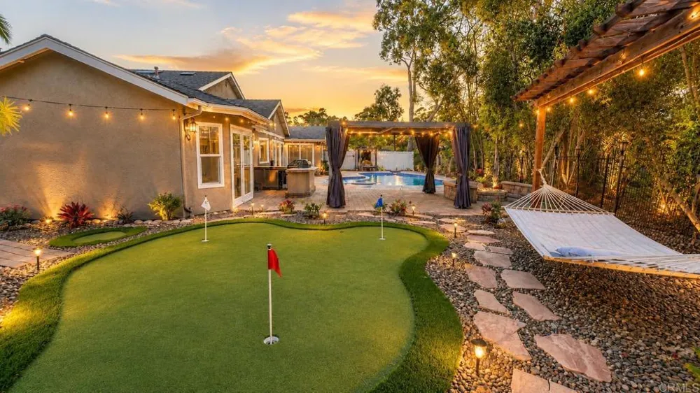 9927 Dichondra Ct San Diego, CA 92131