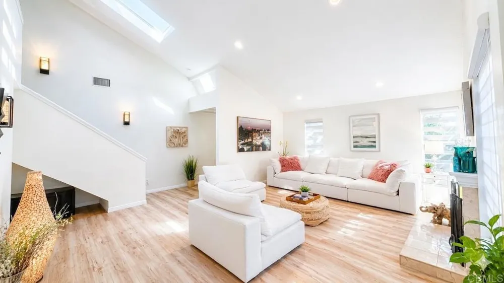 9927 Dichondra Ct San Diego, CA 92131