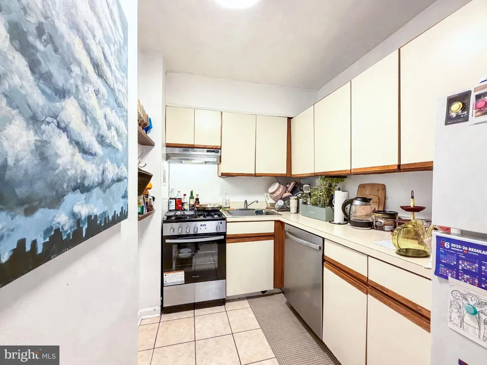 2101 CHESTNUT STREET #417 Philadelphia, PA 19103