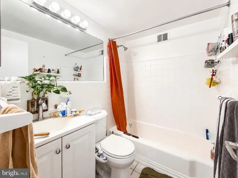 2101 CHESTNUT STREET #417 Philadelphia, PA 19103
