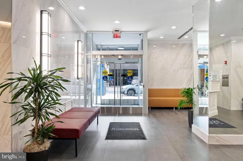 2101 CHESTNUT STREET #417 Philadelphia, PA 19103