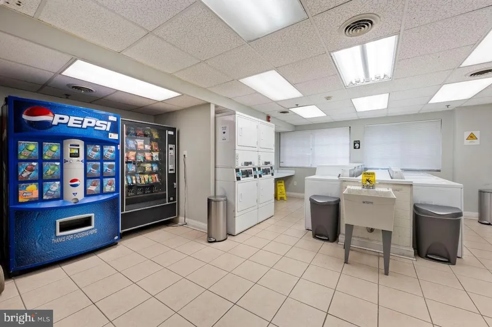 2101 CHESTNUT STREET #417 Philadelphia, PA 19103