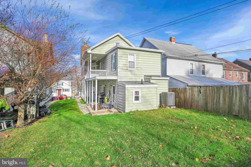 235 LINCOLN AVENUE Ephrata, PA 17522