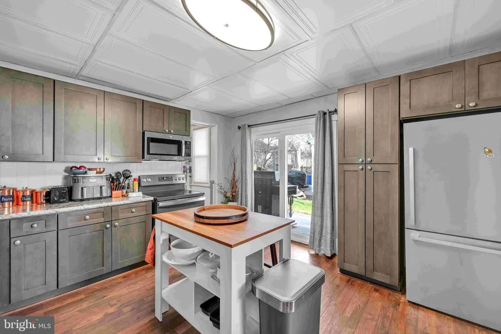 235 LINCOLN AVENUE Ephrata, PA 17522