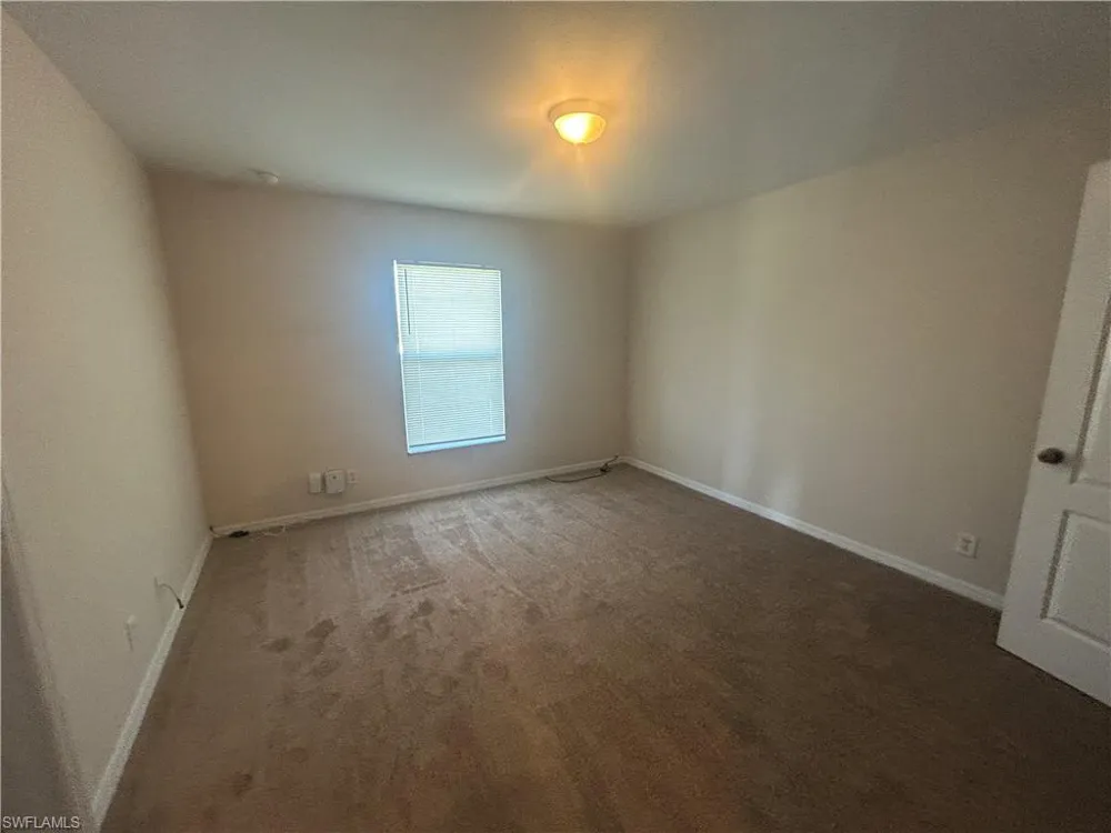 3514 NE 12th Court Cape Coral, FL 33909