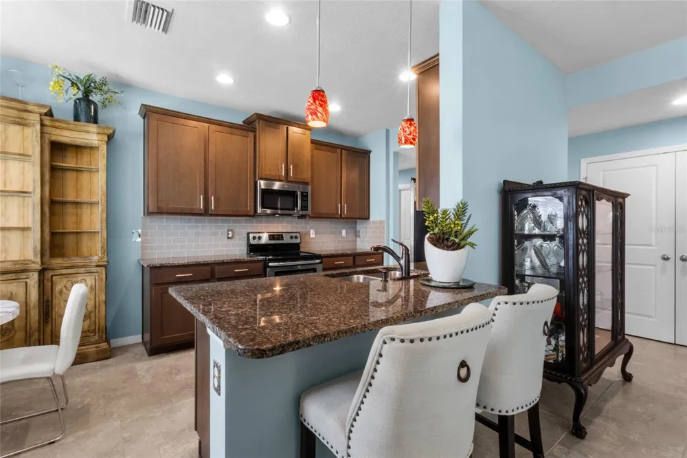 8312 ENCLAVE WAY #103 Sarasota, FL 34243