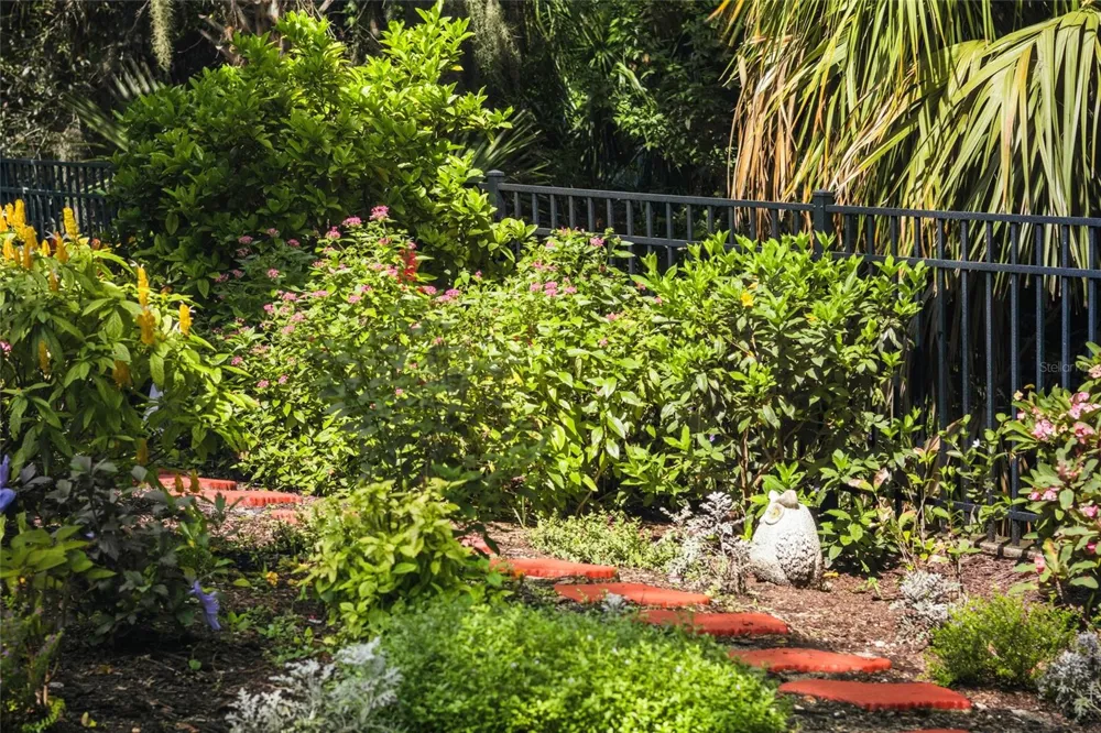 8312 ENCLAVE WAY #103 Sarasota, FL 34243