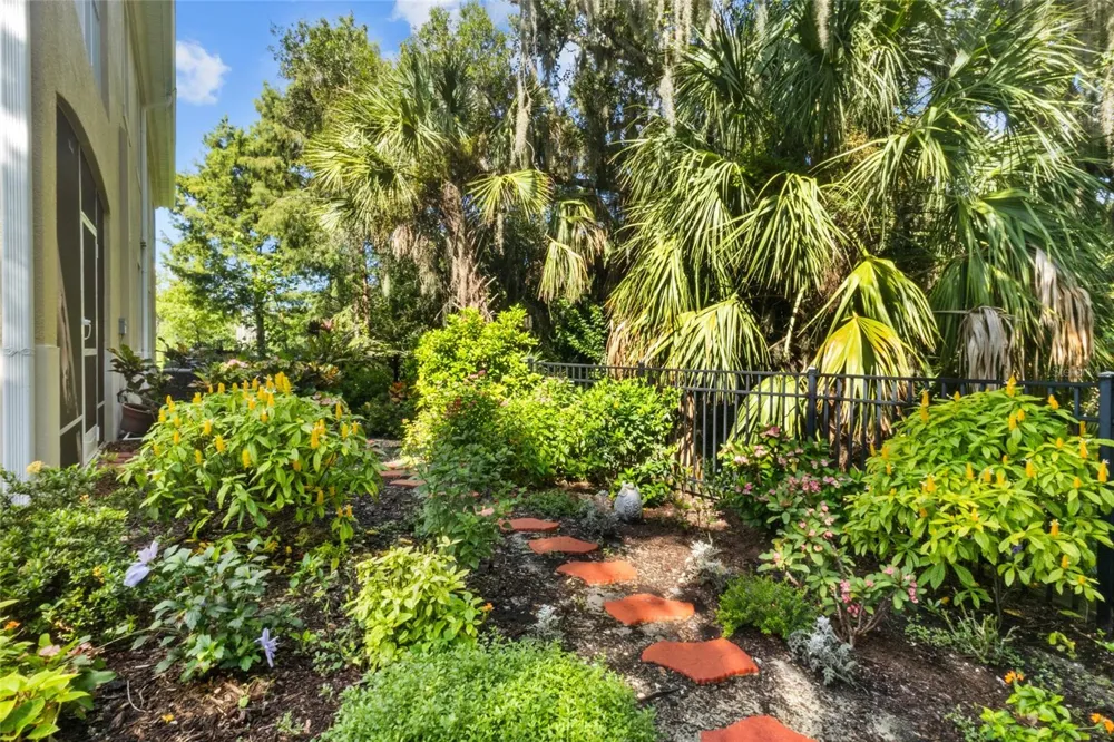 8312 ENCLAVE WAY #103 Sarasota, FL 34243