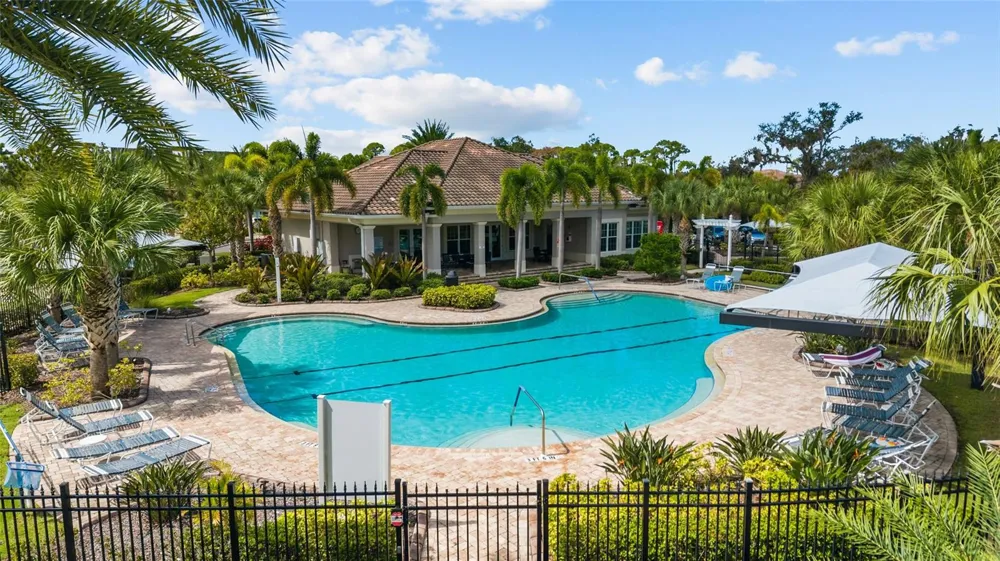 8312 ENCLAVE WAY #103 Sarasota, FL 34243