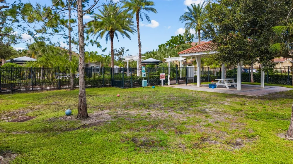 8312 ENCLAVE WAY #103 Sarasota, FL 34243