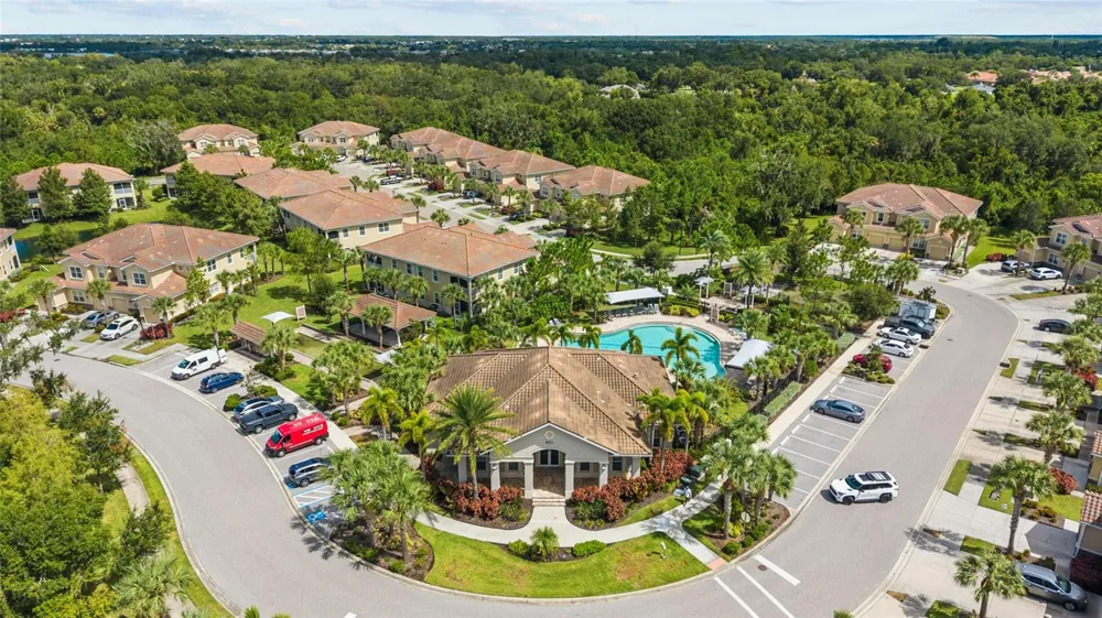 8312 ENCLAVE WAY #103 Sarasota, FL 34243