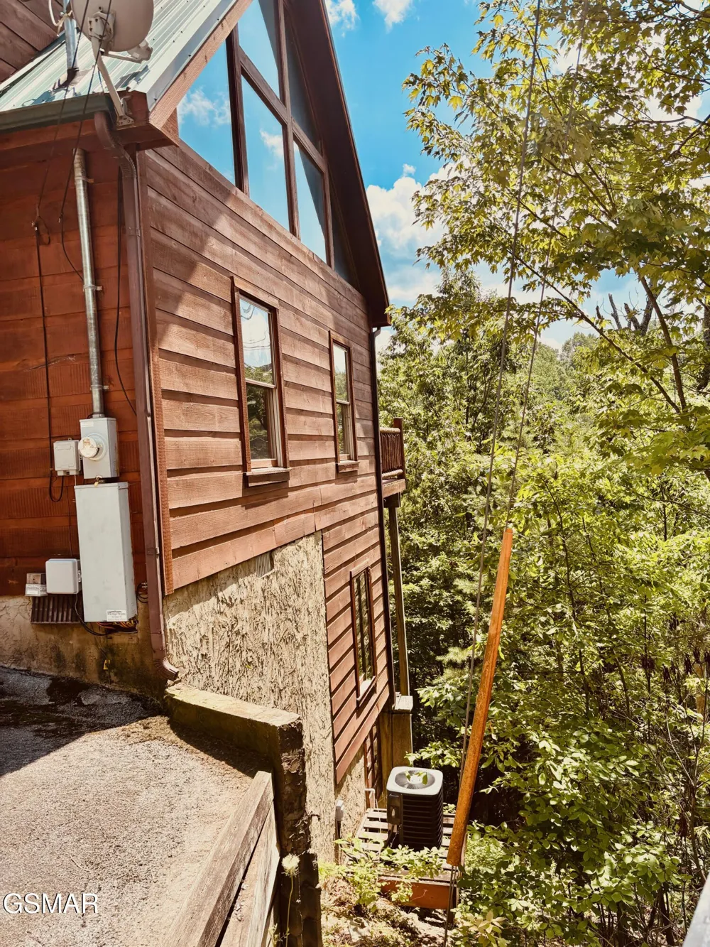 806 Ski View Lane Sevierville, TN 37876
