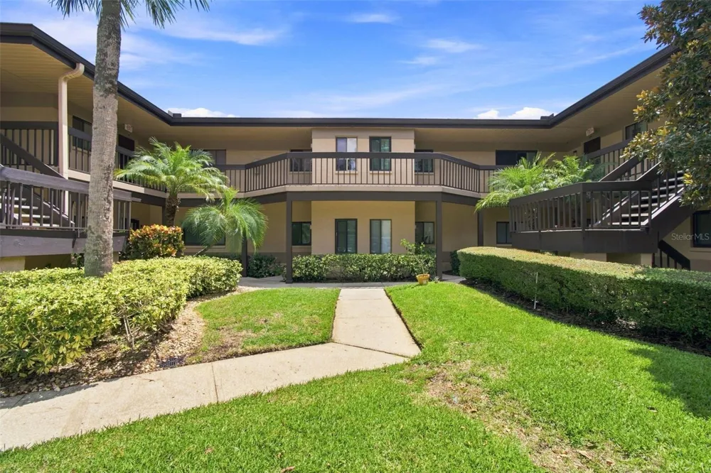2671 SABAL SPRINGS CIRCLE #103 Clearwater, FL 33761