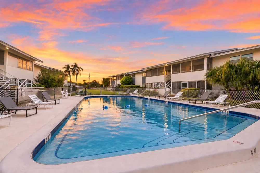 2507 BENEVA ROAD #6 Sarasota, FL 34232