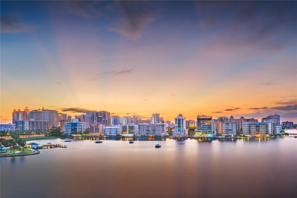 2507 BENEVA ROAD #6 Sarasota, FL 34232
