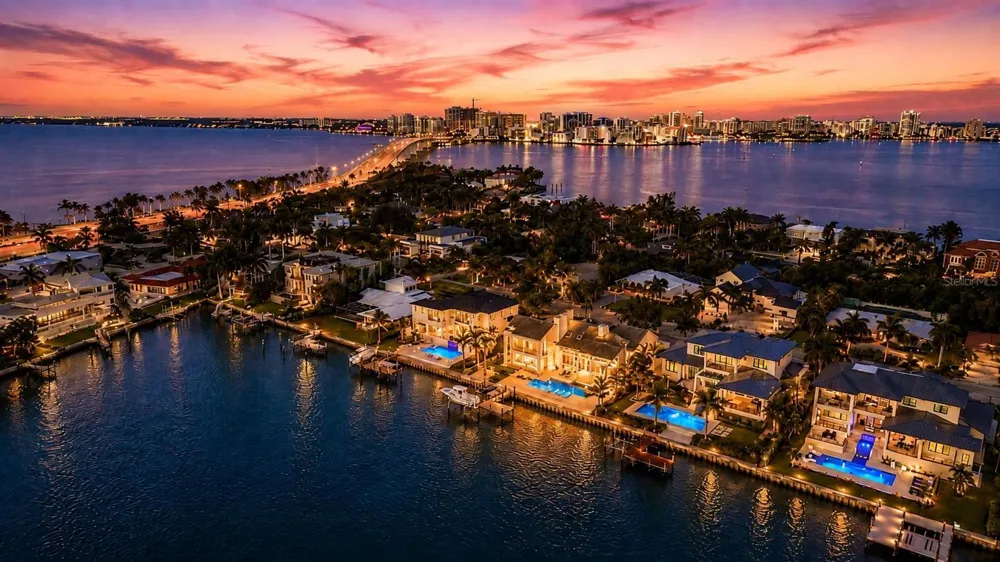 216 BIRD KEY DRIVE Sarasota, FL 34236