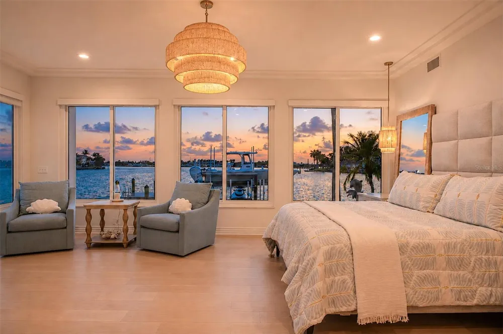 216 BIRD KEY DRIVE Sarasota, FL 34236