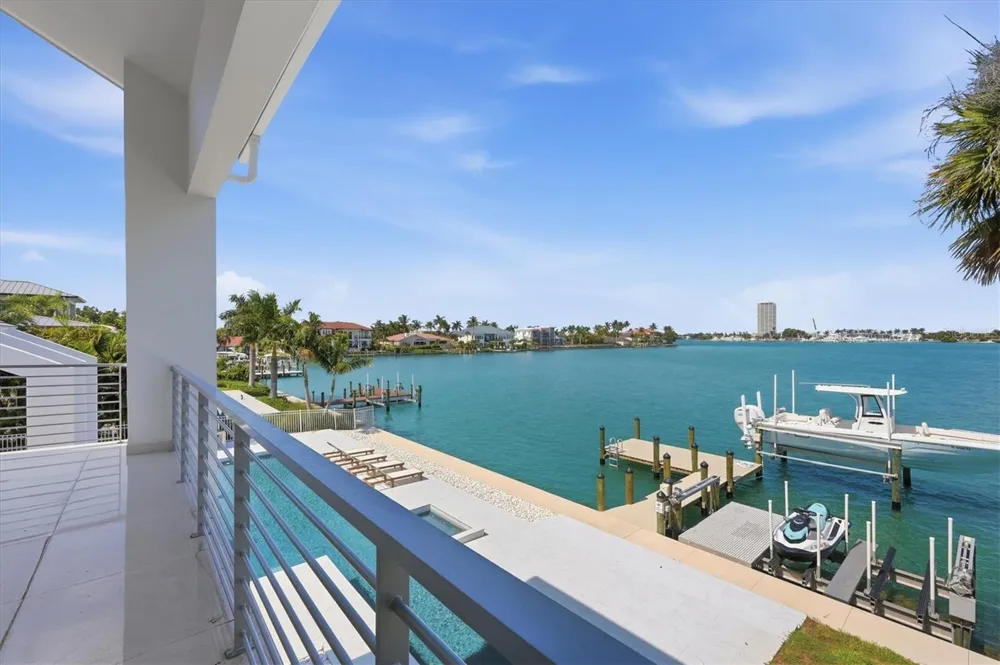 216 BIRD KEY DRIVE Sarasota, FL 34236