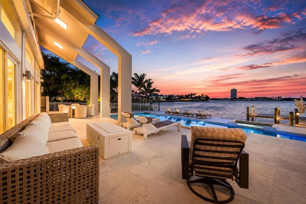 216 BIRD KEY DRIVE Sarasota, FL 34236