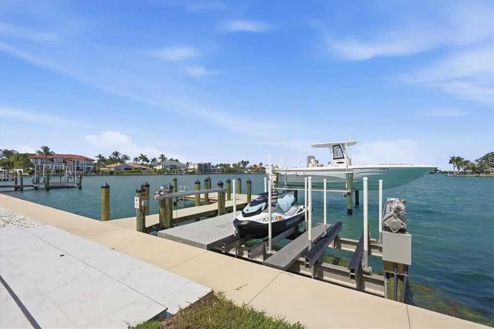 216 BIRD KEY DRIVE Sarasota, FL 34236
