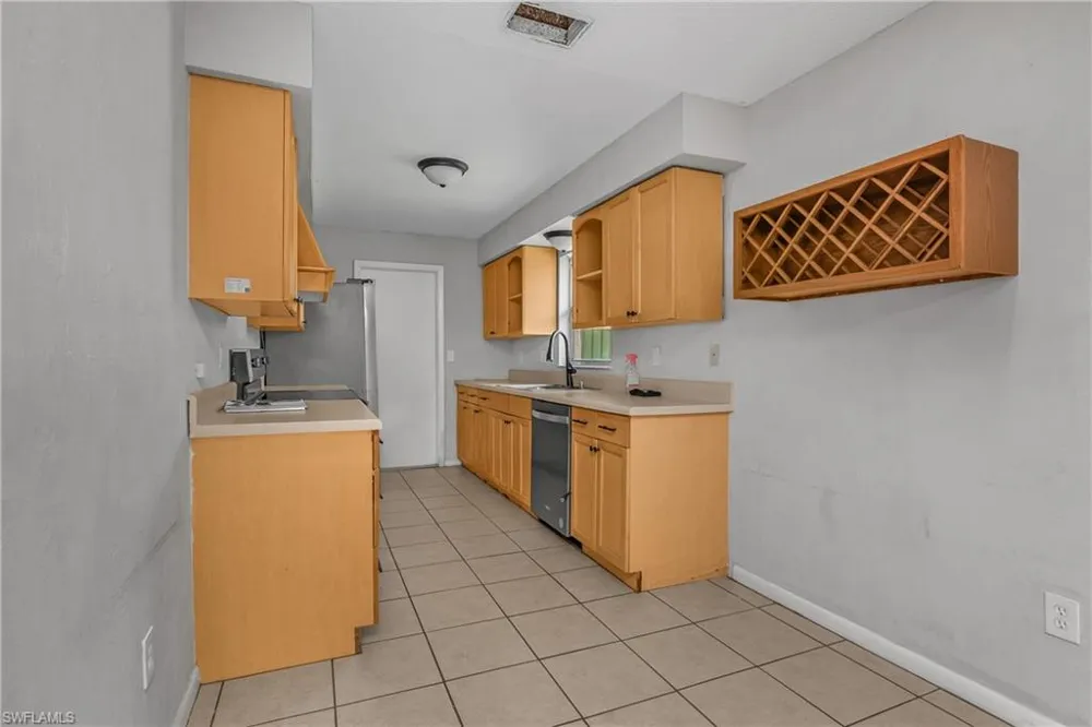 13343 Second Street Fort Myers, FL 33905