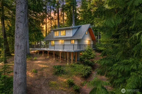 32 Canyon Court