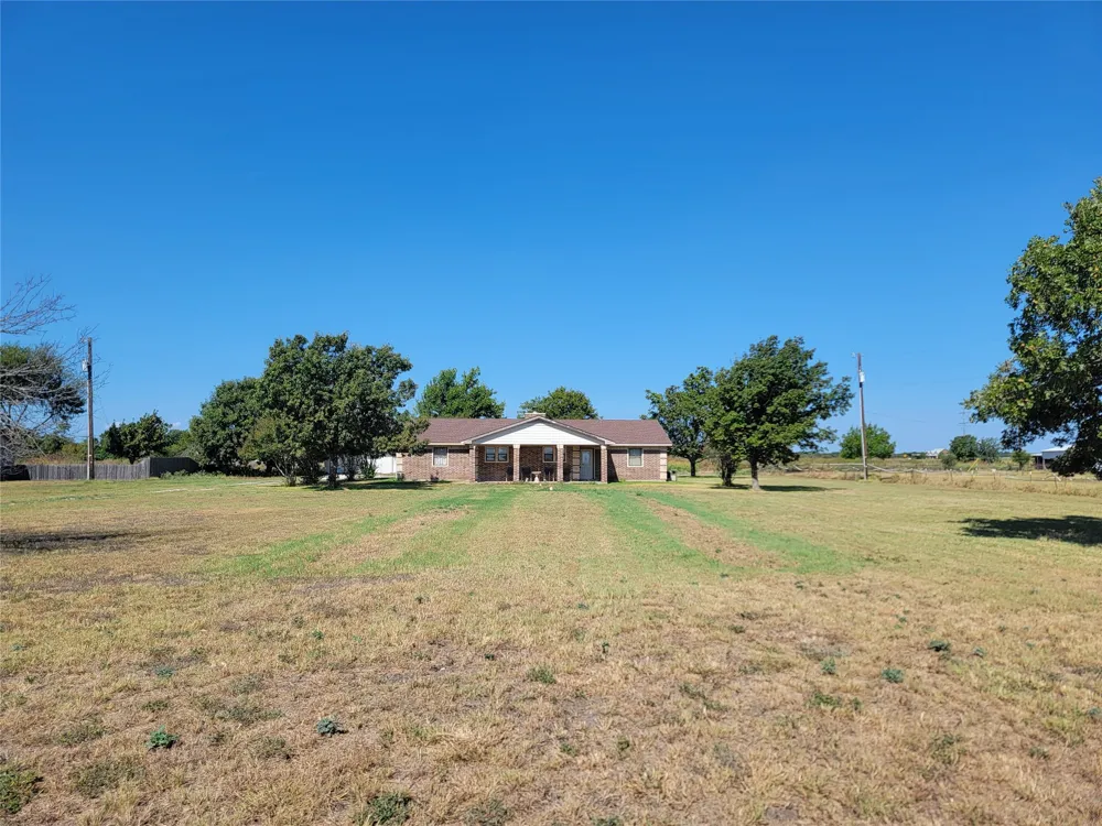 1900 County Road 134 Hutto, TX 78634