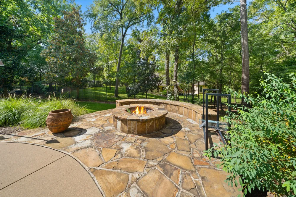 1950 Stonehill Drive Tyler, TX 75703
