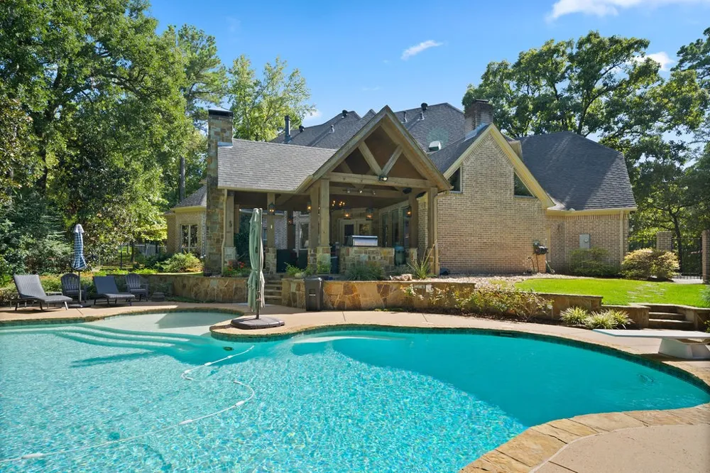 1950 Stonehill Drive Tyler, TX 75703