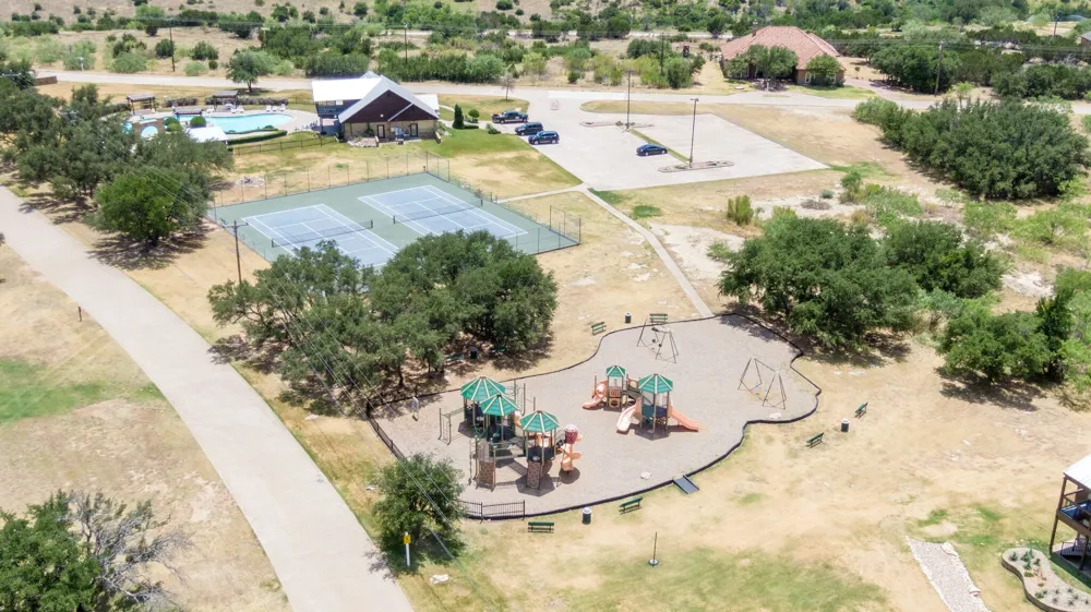 325 Colonial Drive Graford, TX 76449