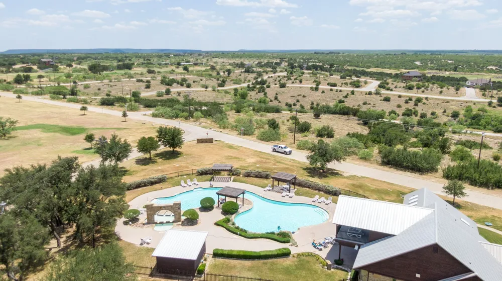 325 Colonial Drive Graford, TX 76449