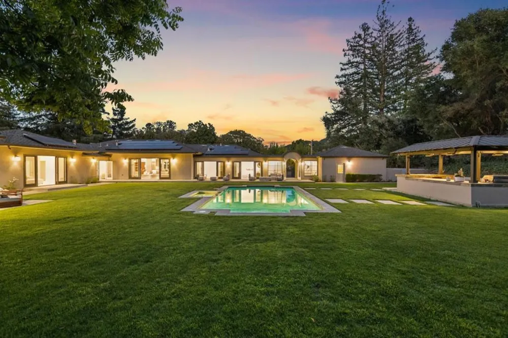16220 S Kennedy Road Los Gatos, CA 95030